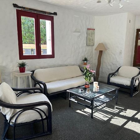 Hotel Maya Cavalaire-sur-Mer Bagian luar foto
