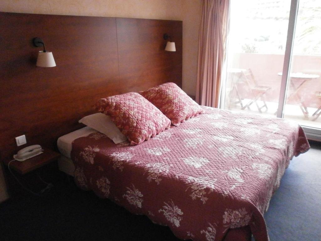 Hotel Maya Cavalaire-sur-Mer Ruang foto